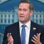 dedesubturile indepartarii lui mike waltz din postul de consilier pentru securitatea nationala al lui donald trump 68184ac77077d