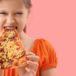 doar cinci minute de reclama la junk food determina copiii sa manance mai mult 6820d1dd4b6aa