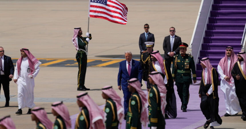 donald trump primit cu onoruri regale in arabia saudita prima vizita externa majora din noul mandat 6823080ddb7f5