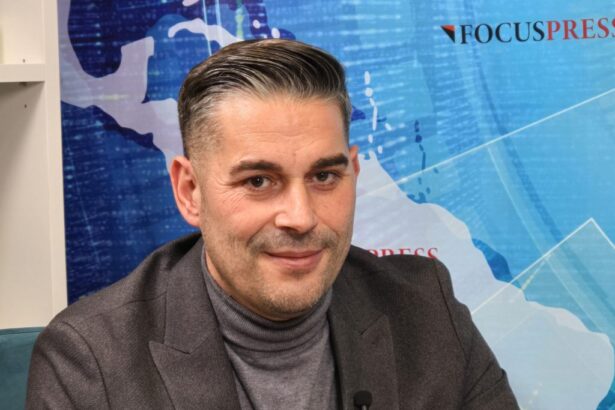 dupa validarea mandatului pentru functia de primar al comunei limanu mihai feodorof a depus juramantul in fata unui judecator 6838f6e5373b7