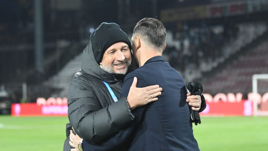 erori fatale mirel radoi si dan petrescu au schimbat portarii pentru universitatea craiova cfr cluj louis munteanu pe banca 681f7ca69e1fb