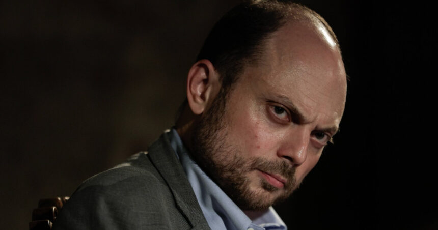 exclusiv de ce este romania o tinta pentru vladimir putin explicatiile disidentului rus vladimir kara murza 682ea2859d77d