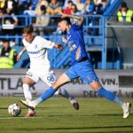 farul constanta il da pe luca basceanu la universitatea craiova pentru un milion de euro 682dccf9ce985