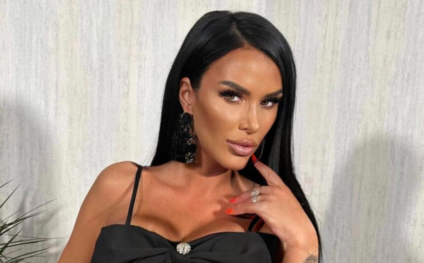 fetita danielei crudu a implinit doi ani cum s a pozat fosta asistenta tv cu daiana printesa lui mami 68149efba2141