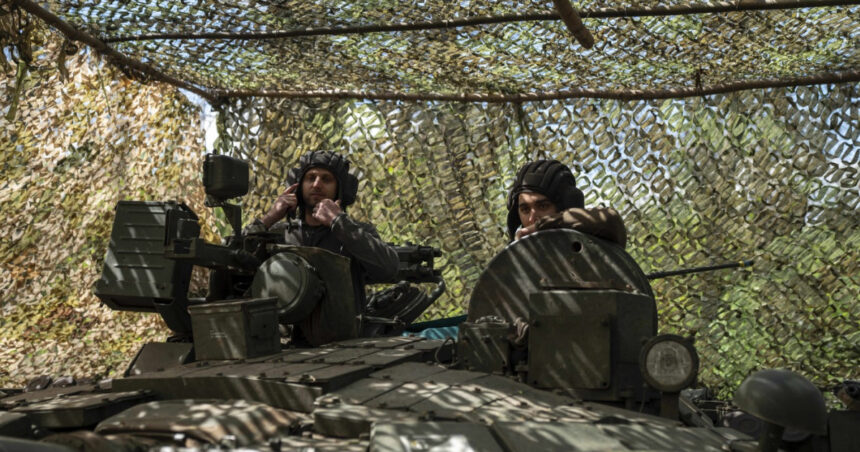 fortele de aparare ale ucrainei in ciuda armistitiului declarat de putin inclestarile pe front continua unde se dau lupte grele 681c856dcecf4