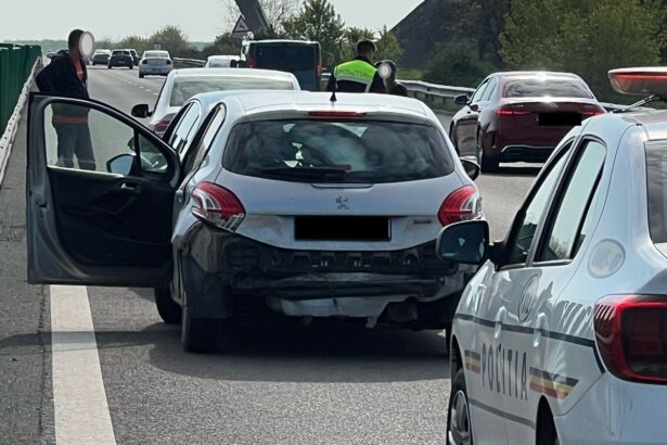foto accident cu sase masini pe autostrada a2 sensul bucuresti constanta in autovehicule se aflau 14 adulti si doi copii 6813224391f0e