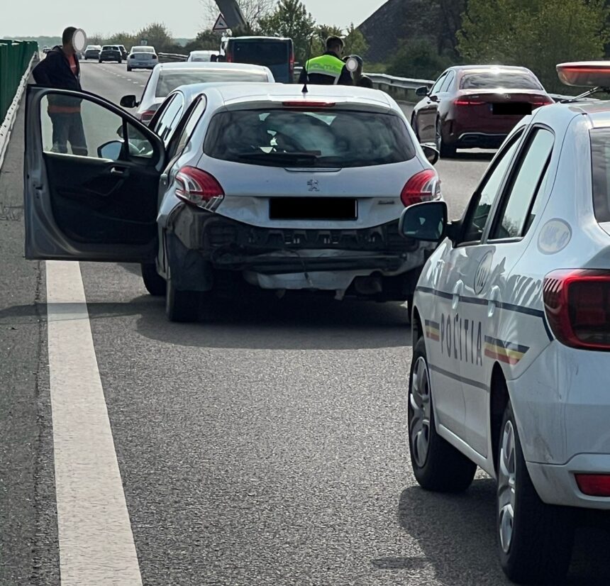foto accident cu sase masini pe autostrada a2 sensul bucuresti constanta in autovehicule se aflau 14 adulti si doi copii 6813224391f0e