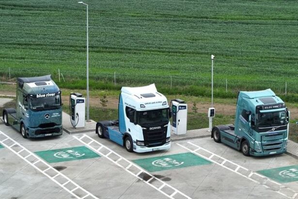 foto anunt primul hub al romaniei de mare putere pentru incarcarea masinilor electrice este al omv petrom 681c8aa2a5c9d