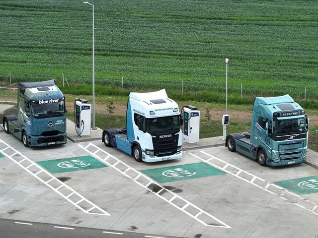 foto anunt romania are primul hub de mare putere pentru incarcarea masinilor electrice mai performant ca in germania 681c71c80e0a4