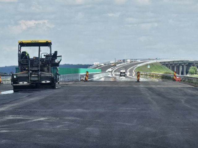 foto anunt soferii vor circula in scurt timp doar pe autostrada de la constanta la curtea de arges si de la constanta la craiova 68233aa1ef3ff