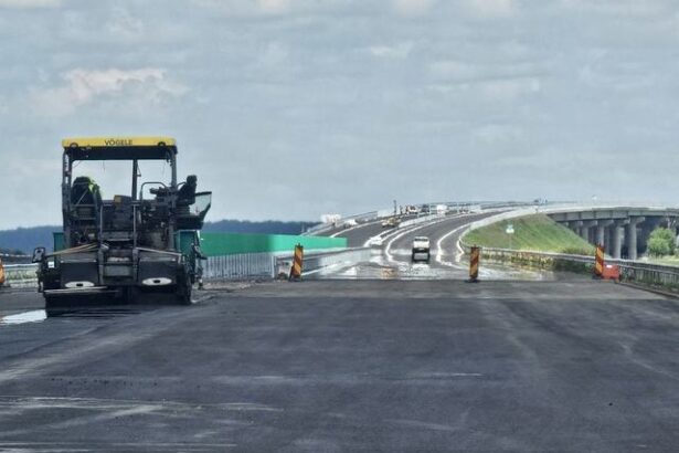 foto anunt va fi deschis un nou tronson de autostrada 6823107599073