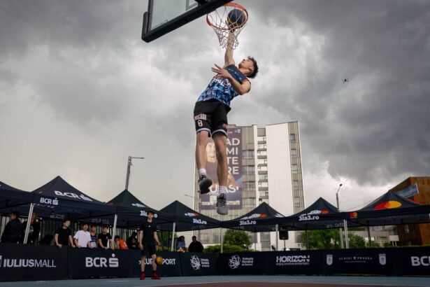foto examene la baschet 33 liceenii din iasi s au duelat la bcr sport arena streetball in parcare la iulius mall 68345cc2ec419