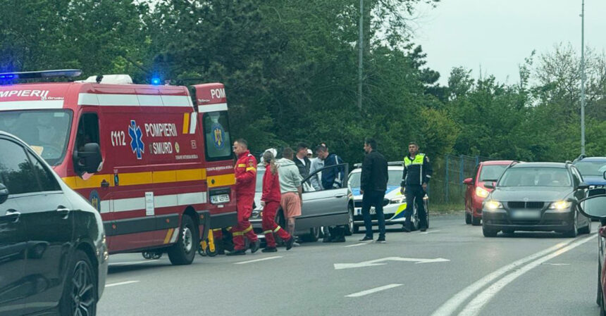 foto foto interventie smurd la constanta unui sofer i s a facut rau la volan 682755ce44e40