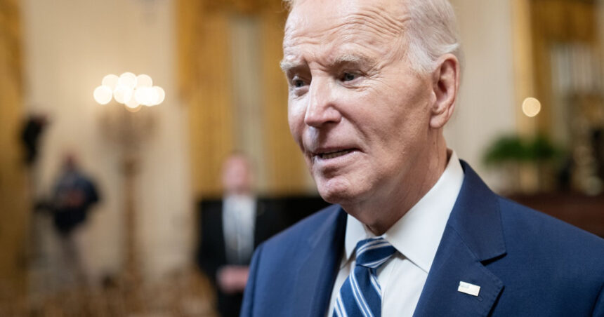 foto prima aparitie publica a lui joe biden dupa ce a fost diagnosticat cu cancer fostul presedinte surprins alaturi de familie 6832386b6a99f