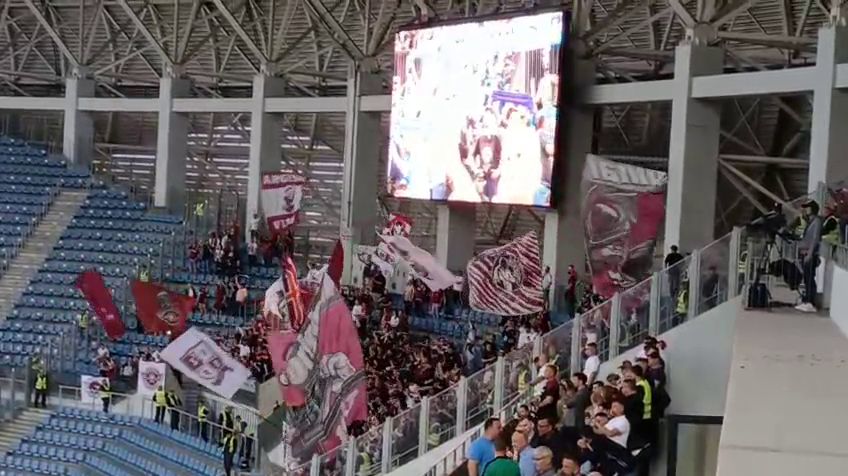 foto si video atmosfera superba pe ion oblemenco la universitatea craiova rapid 68150cd92f919