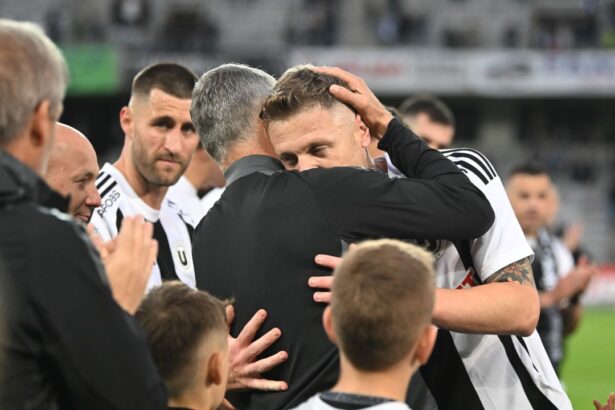 foto si video fotbalistul roman care a pus punct carierei sabau vreau sa l felicit 68321f5ecc484