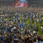 foto si video nebunie la hamburg dupa promovarea in bundesliga 25 de fani au ajuns la spital 68239b4e9922d