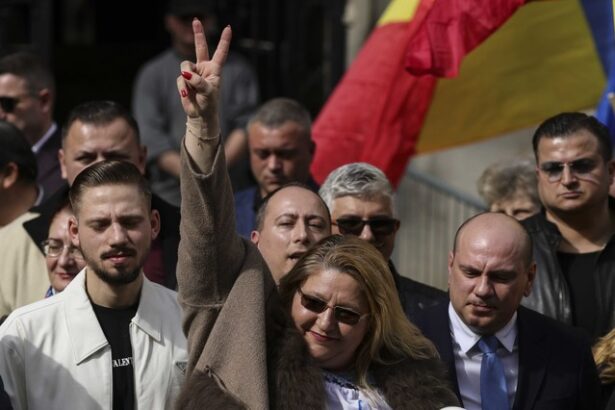 foto sosoaca a scris cu pixul pe buletinul de vot numele lui vlad tepes cel mai tare vadim ceausescu avram iancu tudor vladimirescu 6817365a0d170