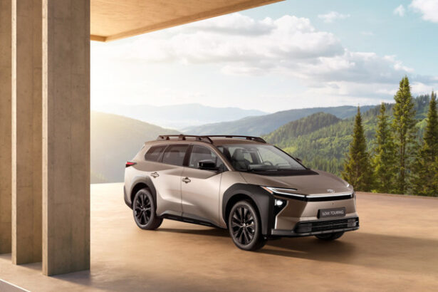 foto toyota lanseaza un nou suv electric cu peste 500 km autonomie 6826c587ea154