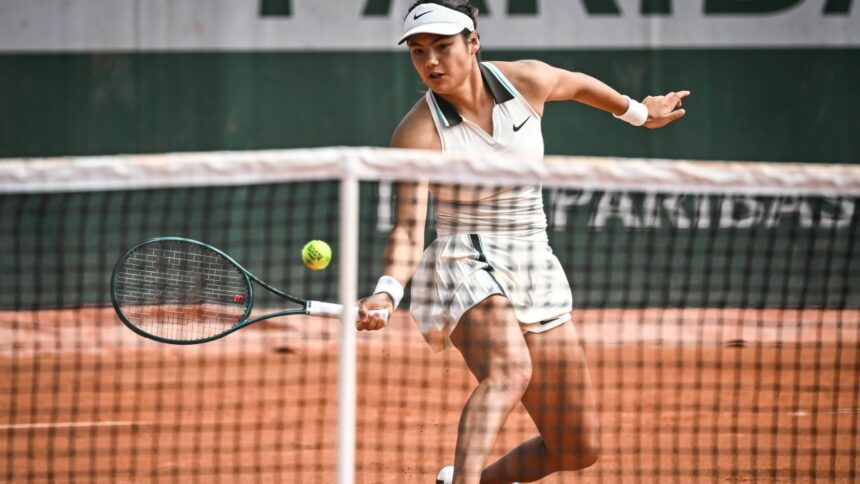 galerie foto inca ma simt prost emma raducanu urmarita de vinovatie pentru ce i a facut lui andy murray anul trecut la retragere 683807120a4ed