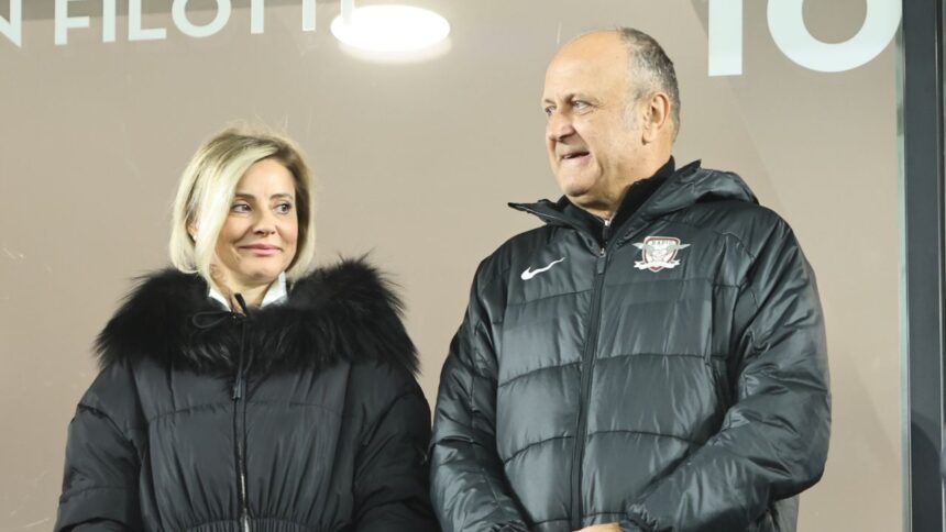 galerie foto reactia fulger a dianei sucu dupa debutul lui andrei sucu la rapid 68320dc2c7193