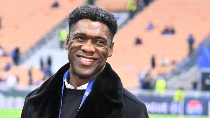 galerie foto uriasul seedorf a revenit in fotbal convins de superba sa sotie care l a convertit si la islam bine ai venit 682315d9cf13a