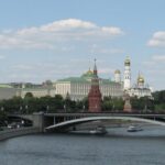 guvernul rus pregateste reduceri semnificative ale proiectelor cheie de sustinere a economiei nationale pentru a compensa scaderea drastica a veniturilor din exporturile de petrol si gaze 683054f85869f