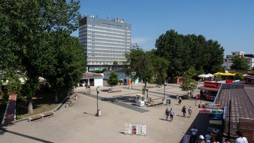 hotelul perla din mamaia va fi demolat pentru a face loc unui complex de apartamente de vacanta 6838357f0c1db