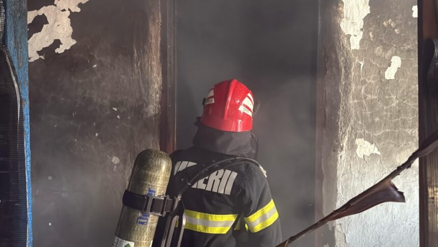 incendiu la o anexa gospodareasca din eforie sud intervin pompierii 68173d6954771