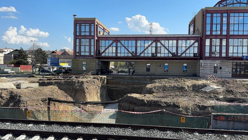 incident feroviar la fetesti pantograful unei locomotive gfr s a rupt trafic oprit pe magistrala 800 681cb4b854633