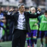 inlocuitor pentru razvan lucescu noi detalii dupa ce grecii au scris ieri ca antrenorul s a certat cu ivan savvidis 682de48d2ed7f