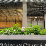 jpmorgan victoria lui nicusor dan reduce riscul politic o scadere a ratingului sub nivelul de investitii mai putin ingrijoratoare 682b2921a19b6
