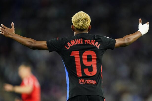 l a facut praf pe lamine yamal imediat dupa ce fc barcelona a castigat titlul ar trebui sa arate si el putina educatie 6826e74a5e4ea
