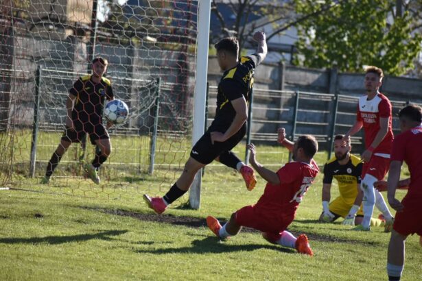 lider detasat si lupta dura pentru podium in liga a iv a 68167b491135a