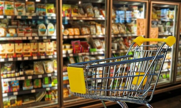 lidl vs kaufland batalia titanilor in romania grafice 6836bad2ce124
