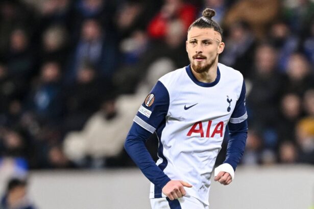 live blog tottenham manchester united finala europa league miercuri de la 2200 radu dragusin pentru primul trofeu continental si calificarea in cham 682cee6512238