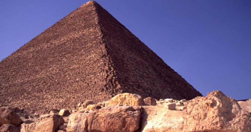 lucrarile de modernizare a piramidelor din giza bat pasul pe loc planul egiptenilor fara aglomeratie sau vanzatori agresivi 6815caee281bb