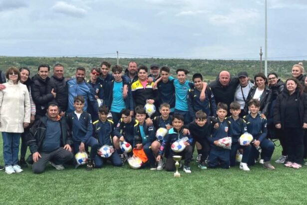 micii fotbalisti din cumpana s au calificat din nou la faza finala a cupei satelor 682766bc8e8cb