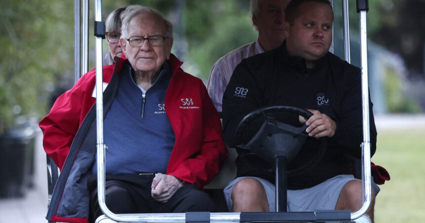 miliardarul warren buffett se retrage de la sefia berkshire hathaway dupa peste 60 de ani cine va fi succesorul 6816e78ad5ce2