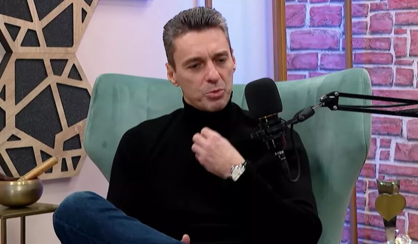 mircea badea prima reactie dupa ce s a spus ca a fost dat afara de la antena 3 mesajul prezentatorului tv 68299e6a527ff