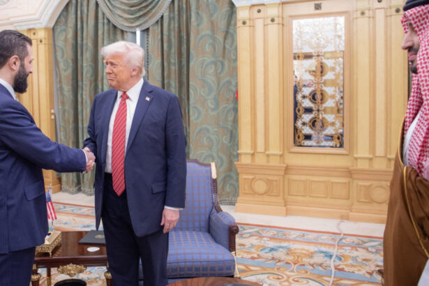 moment istoric pentru prima data dupa 25 de ani un presedinte american s a intalnit cu omologul sirian anuntul lui donald trump 68246e684faeb