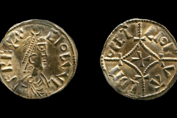 moneda dintr un tezaur viking furat acum 10 ani descoperita la vanzare in londra alte 230 de piese sunt inca disparute 682f1a1772625