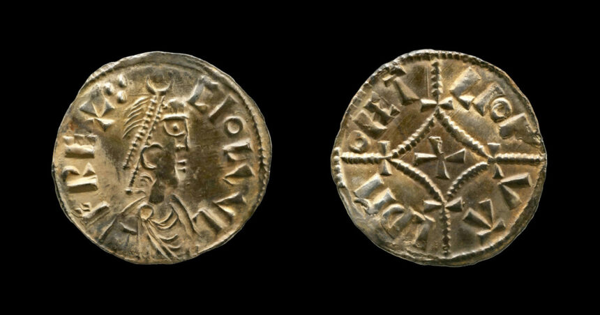 Monedă dintr-un tezaur viking furat acum 10 ani, găsită la vânzare în Londra; alte 230 de piese rămân dispărute. 1 moneda dintr un tezaur viking furat acum 10 ani descoperita la vanzare in londra alte 230 de piese sunt inca disparute 682f1a1772625