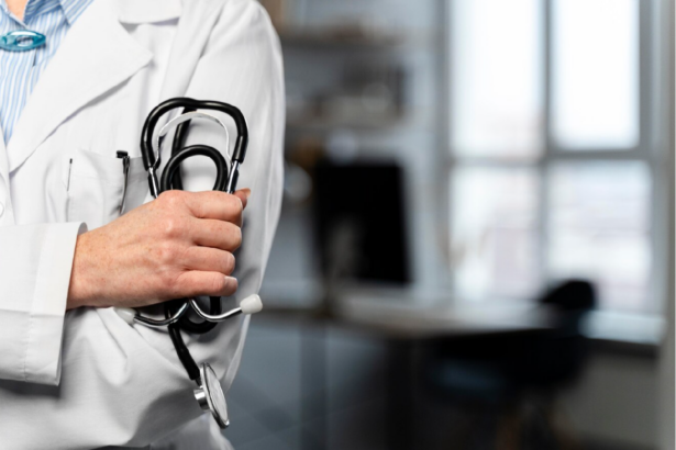 motivare medic anestezist din constanta pensionar miliar acuzat de ucidere din culpa dupa o tragedie pe masa de operatie judecatorii au incetat procesul penal dar au stabilit daune 80 000 de euro 6819b2ca99047