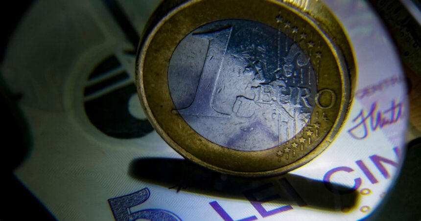 news alert euro atinge un nou maxim istoric 509 lei cursul valutar trece de pragul psihologic de 5 lei pentru un euro a doua zi la rand 681b47f0b1e03