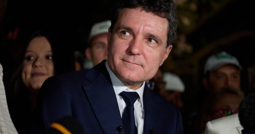 nicusor dan romania se afla in fata unei alegeri decisive pentru viitorul democratic nu e vorba doar despre doi candidati 6818abe7d1329