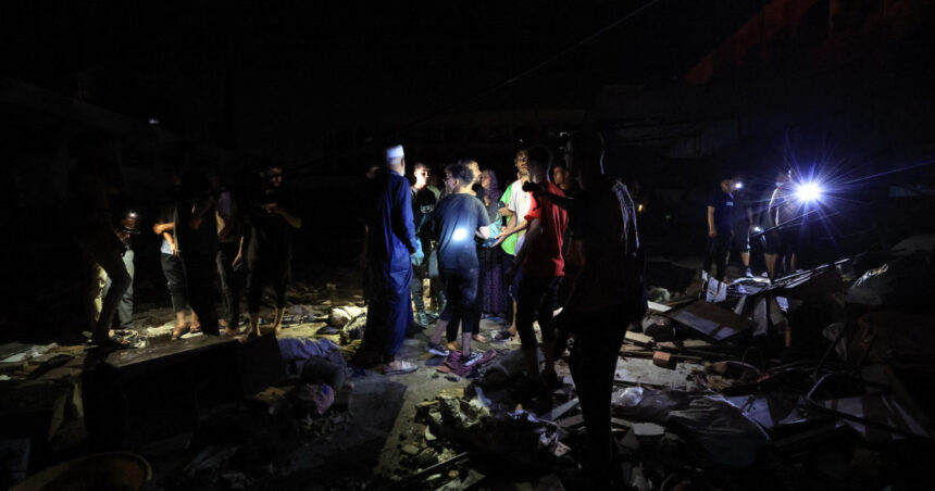 noi bombardamente devastatoare ale israelului 33 de refugiati care se adaposteau intr o scoala in fasia gaza au fost ucisi 683471a2f0dfe