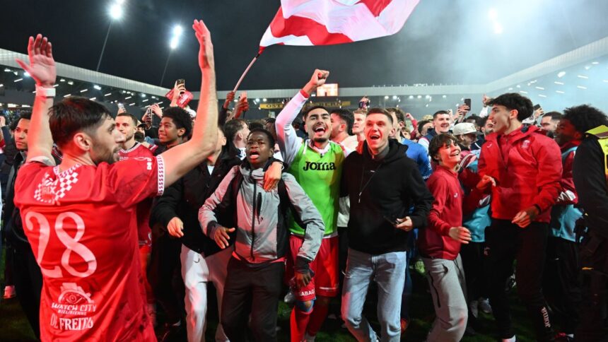 O echipă din liga a treia, la un singur meci de grupele UEFA: "Este o nebunie absolută, nu îmi vine să cred" 1 o echipa din liga a treia la un singur meci de grupele uefa o nebunie absoluta nu imi vine sa cred 6834949a978e8