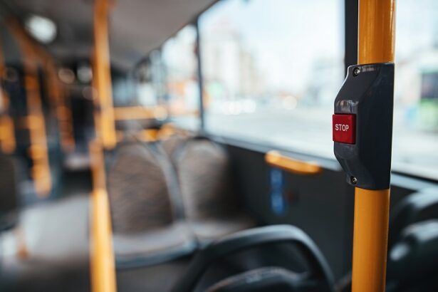 o femeie a fost injunghiata imediat ce a coborat din autobuz cine este atacatorul 681c871b91e4b