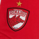 oficial dinamo si a prezentat noul atacant vine din germania 6837493449eb3